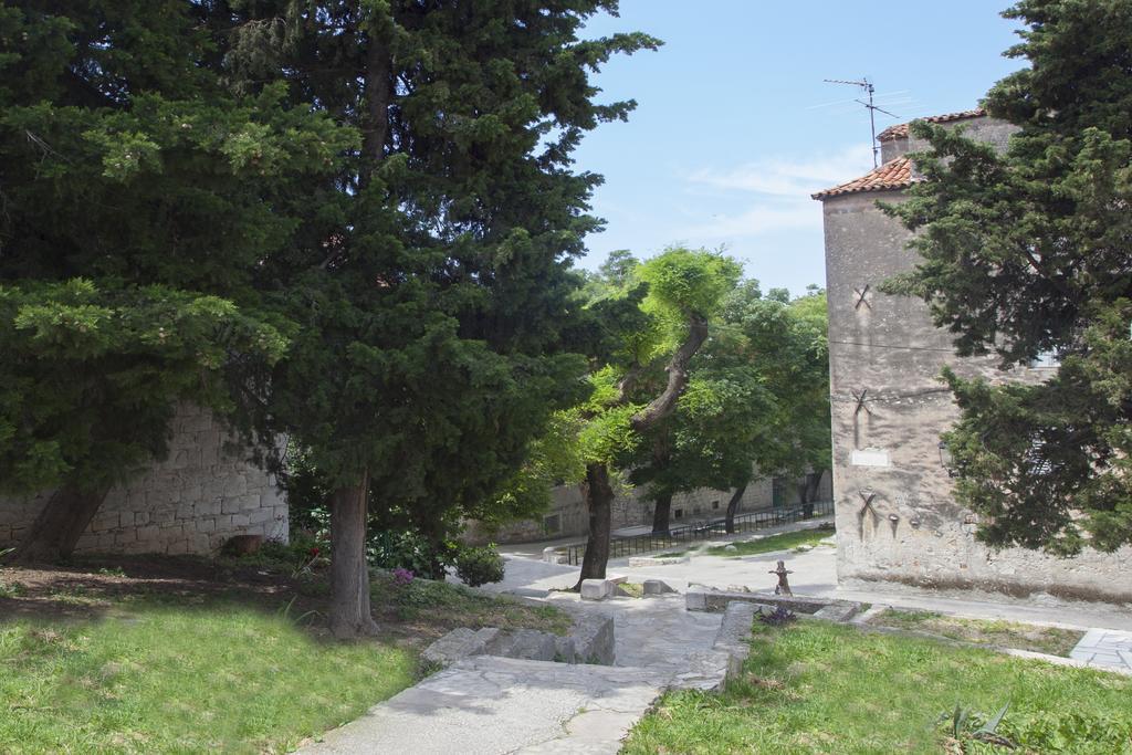 Summer Bay Apartments Σπλιτ Εξωτερικό φωτογραφία